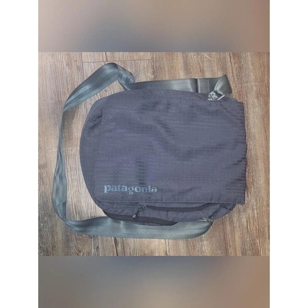 PATAGONIA Daily Grind Slingshot Crossbody Messenger Bag
